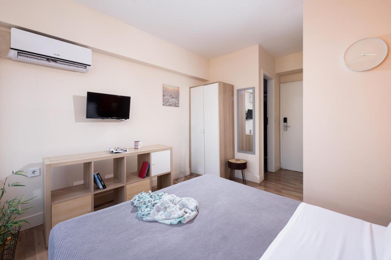 Апартаменты Enattica Syntagma Living Афины Экстерьер фото